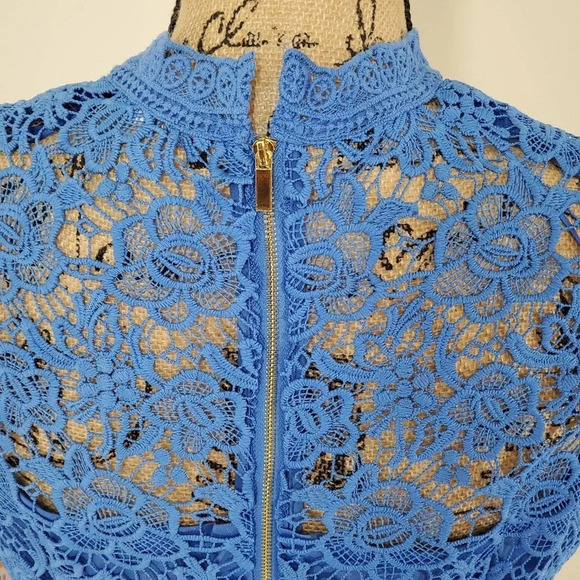 NANETTE LEPORE Women's Venetian Blue Lace Cutout Shell Size Small Blue New - Picture 11 of 14